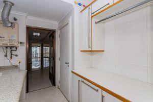 Image 73 - 745957