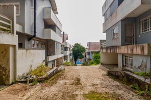 Image 9 - 745961
