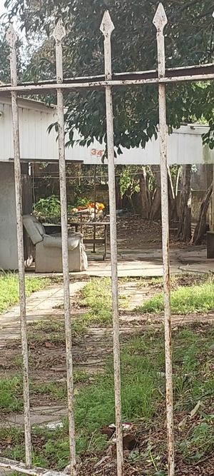 Image 3 - 746532