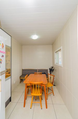 Image 30 - 746533