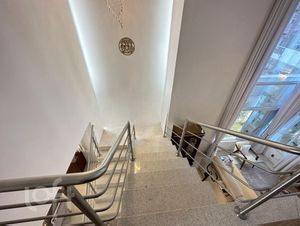 Image 14 - 746542