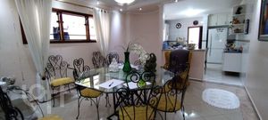 Image 9 - 746581