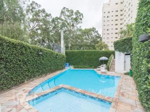 Image 35 - 746585
