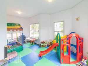 Image 31 - 746585