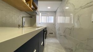 Image 8 - 746603