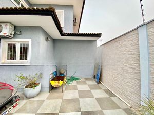 Image 40 - 746610