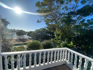Image 20 - 746655