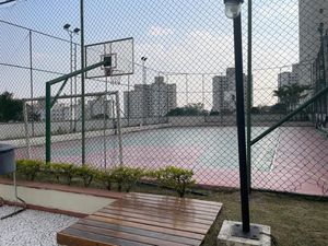 Image 19 - 746707