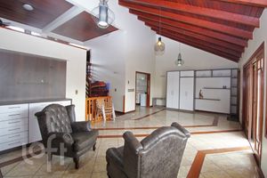 Image 19 - 746749