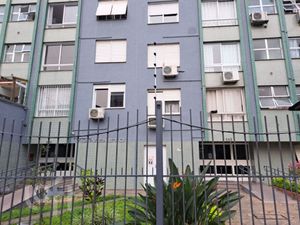 Image 13 - 746750