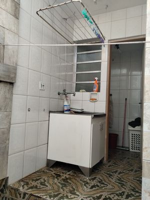 Image 4 - 746862