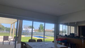 Image 3 - 746889
