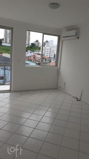 Image 0 - 746942