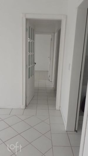 Image 3 - 746942