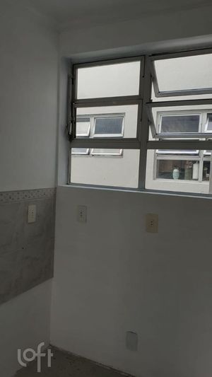 Image 6 - 746942