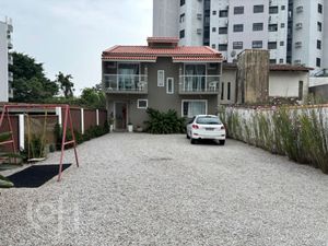 Image 37 - 746956