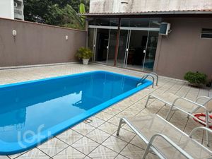 Image 32 - 746956