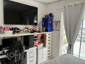 Image 25 - 746956