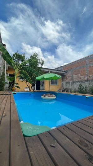 Image 1 - 747065