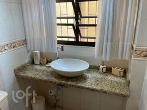 Image 13 - 747107