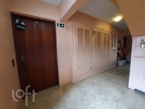 Image 30 - 747316
