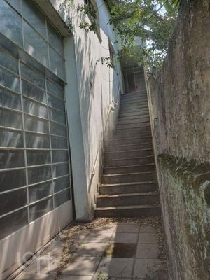 Image 8 - 747384