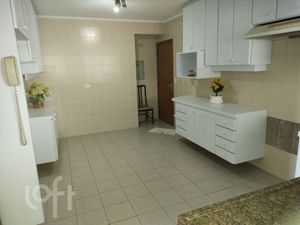 Image 10 - 747543