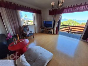 Image 6 - 747656