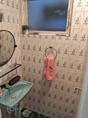Image 14 - 747688