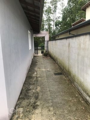 Image 14 - 747689