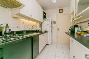 Image 22 - 7477