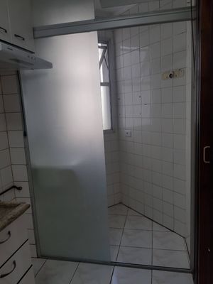 Image 4 - 747775