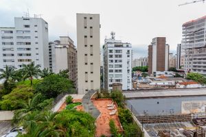 Image 36 - 747839