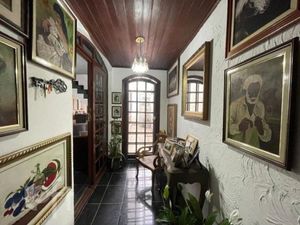 Image 2 - 747948