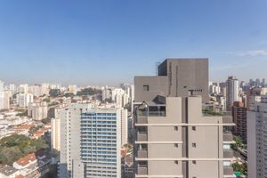 Image 32 - 748079