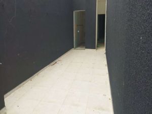 Image 8 - 748087
