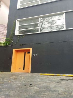 Image 14 - 748087
