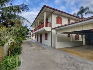 Image 3 - 748108