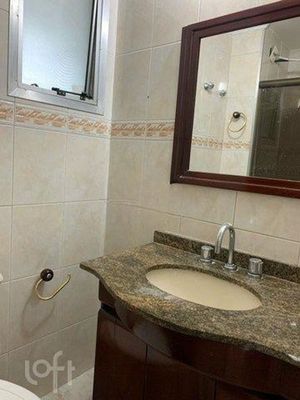 Image 13 - 748360