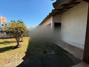 Image 9 - 748380