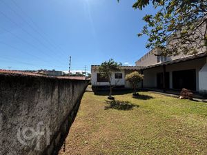 Image 11 - 748380