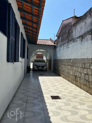 Image 21 - 748441