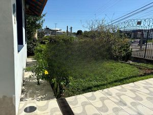 Image 25 - 748441