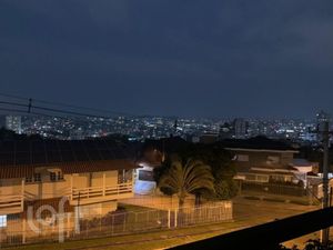 Image 6 - 748553