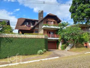 Image 35 - 748553