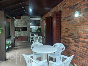 Image 44 - 748553