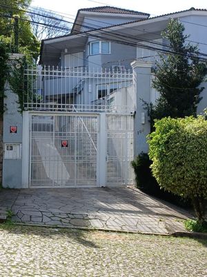 Image 6 - 748606