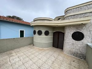 Image 25 - 748627