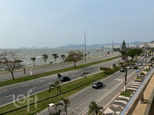 Image 3 - 748673