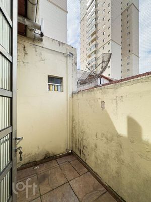 Image 14 - 748702